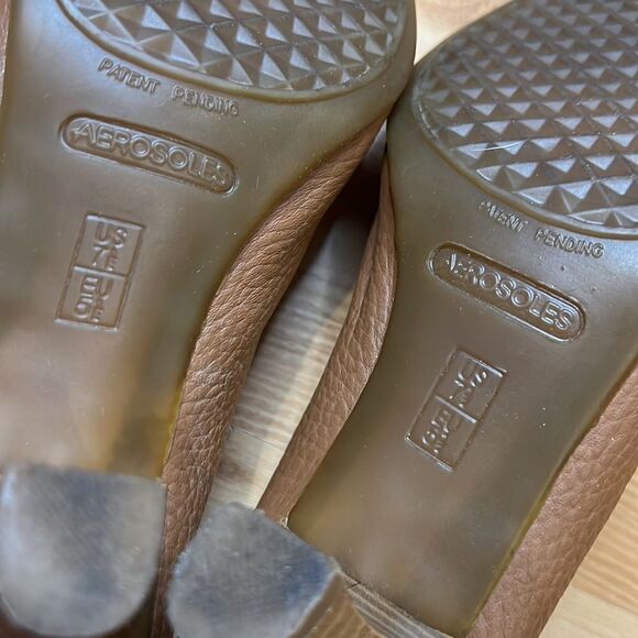 Cream and Tan Leather Wise Choice Loafer Pumps Womens 7.5 - Picture 7 of 8